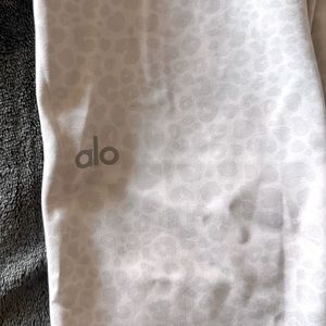 Alo white leopard legging